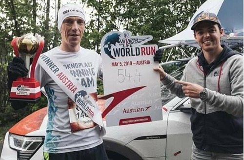 Wojciech Baran, zawodnik OKNOPLAST Running Team wygrał wiedeńską edycję Wings for Life World Run